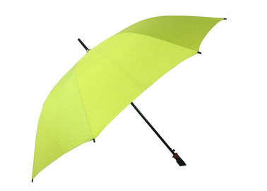 Paraguas a prueba de viento para hombre cercano abierto del manual, manija plástica del viaje del apretón a prueba de viento del paraguas