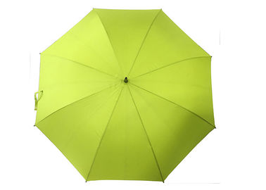 Paraguas a prueba de viento para hombre cercano abierto del manual, manija plástica del viaje del apretón a prueba de viento del paraguas