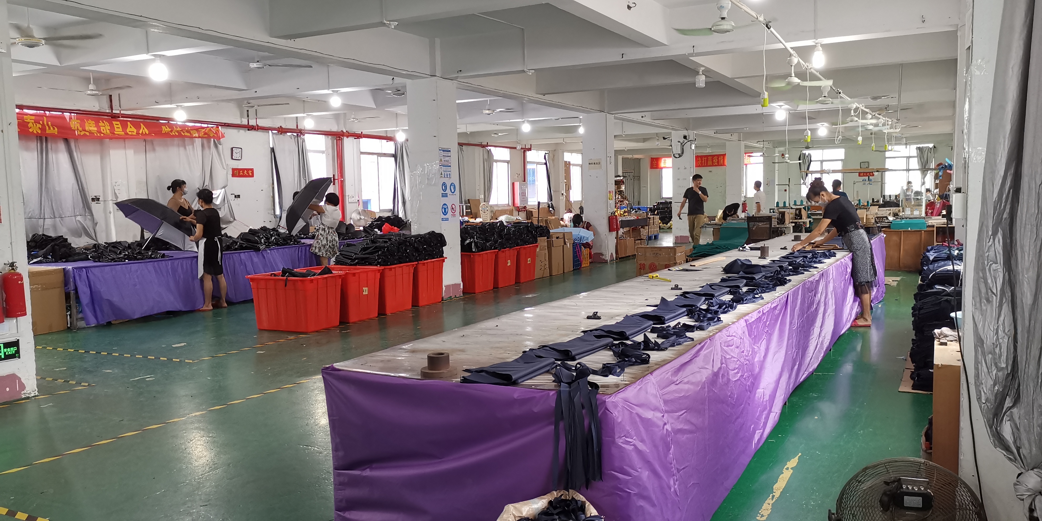 Xiamen United-Prosperity Industry & Trade Co., Ltd. línea de producción de fábrica