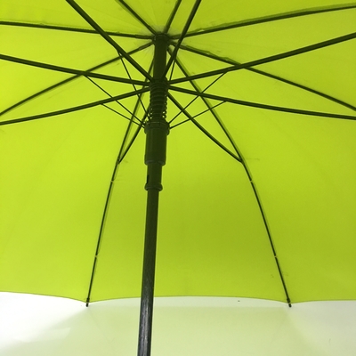Paraguas de golf compacto negro a prueba de viento / impermeable de golf compacto con mango recto
