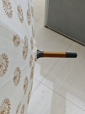 23 pulgadas de paraguas de palo abierto automático con lino de algodón y costillas de fibra de vidrio para una elegante protección contra la lluvia