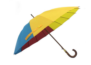 Colores variados abiertos del cierre del manual de la manija de las costillas de 26 pulgadas 16 del auto de madera del paraguas