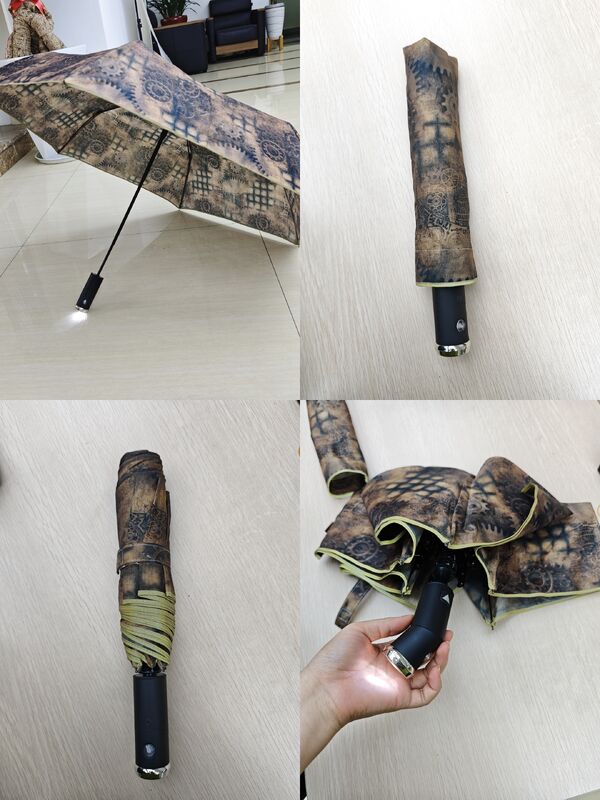 Paraguas de seguridad de apertura/cierre automática con luz LED con banda reflectante para visibilidad nocturna